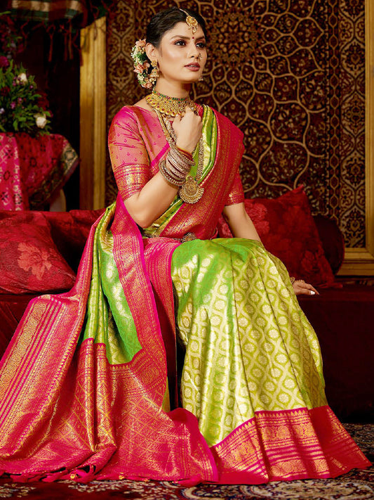 Weaving Pure Kanjivaram Soft Silk Rich Pallu Traditional Saree In Green Color-81365