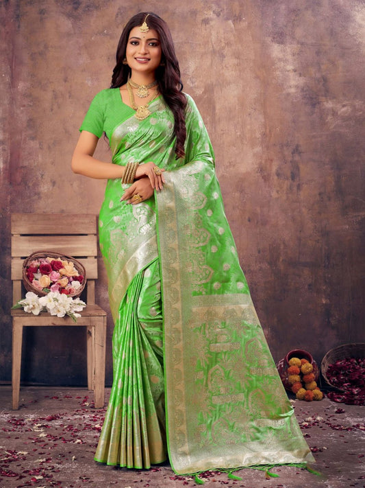 Weaving Banarasi Silk Saree In Green Color