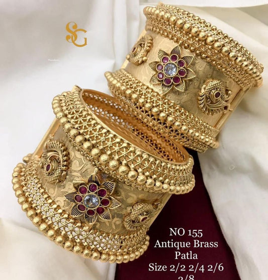 Antique Designer Premium Quality Brass High Gold Openable Bangles Set-81404