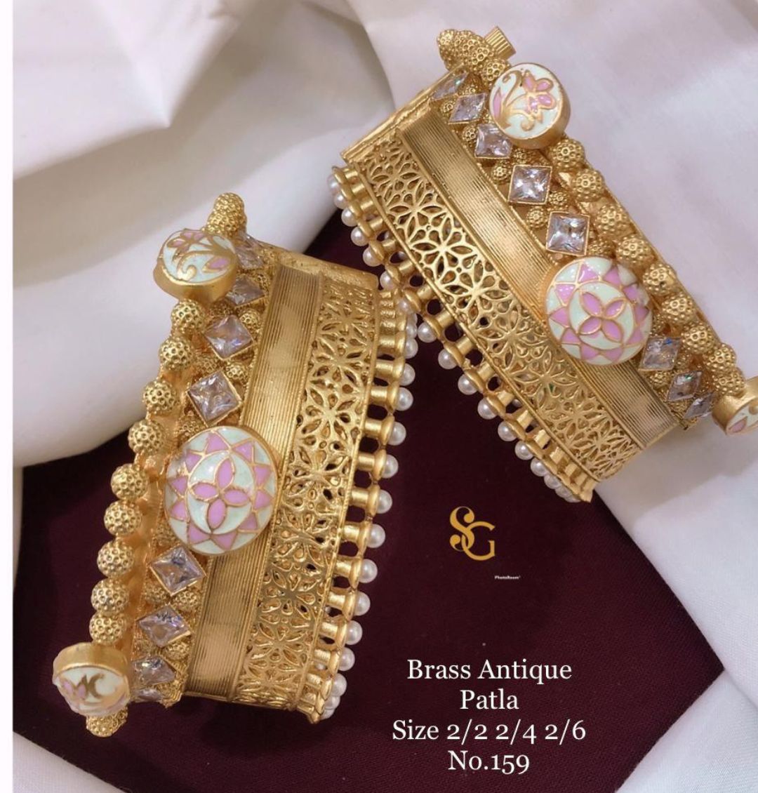 Antique Designer Premium Quality Brass High Gold Openable Bangles Set-81412