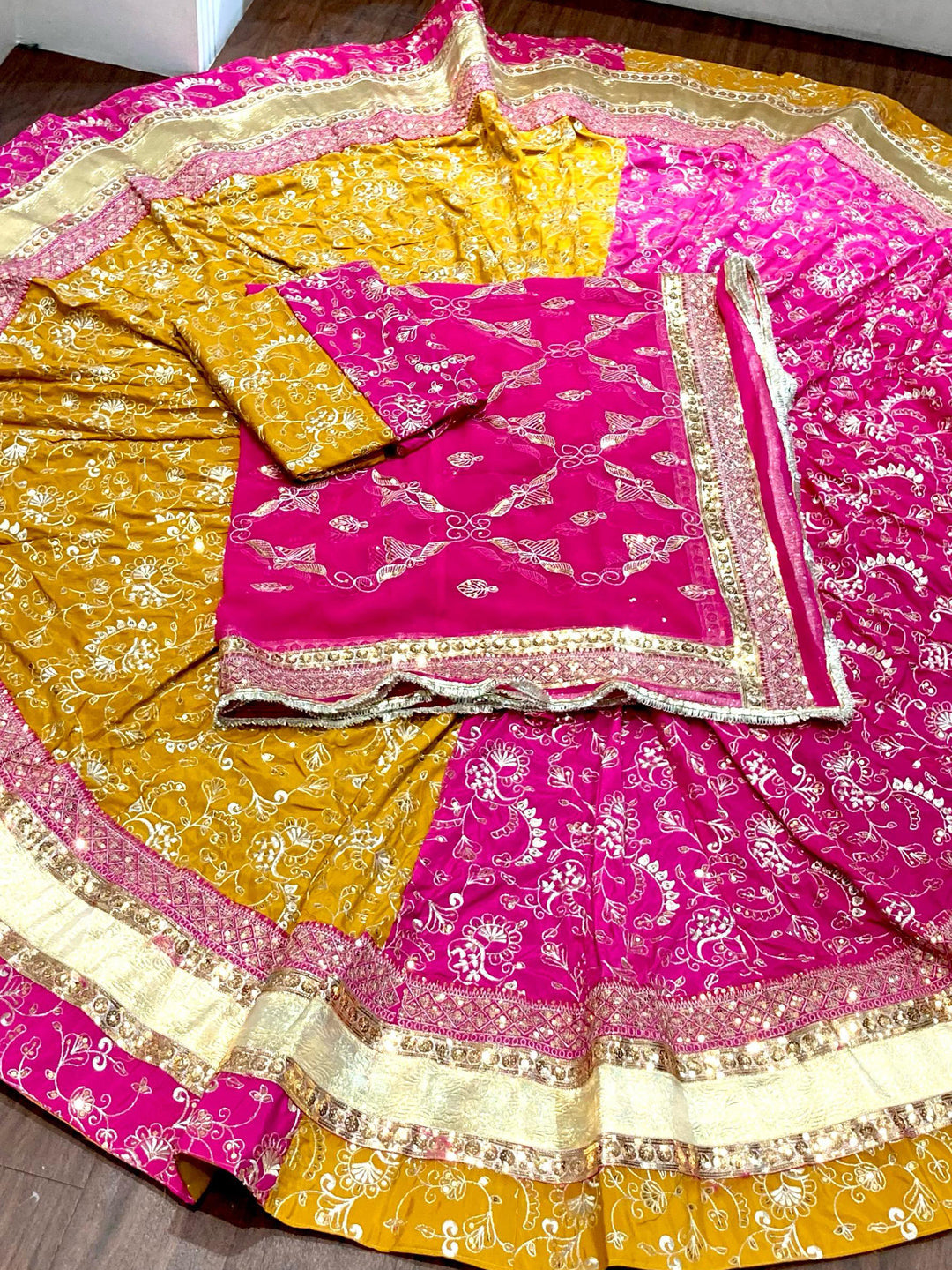 7 Miter full Gher Vintage Silk Crape Premium quality Rajputi Poshak In Pink color-91476