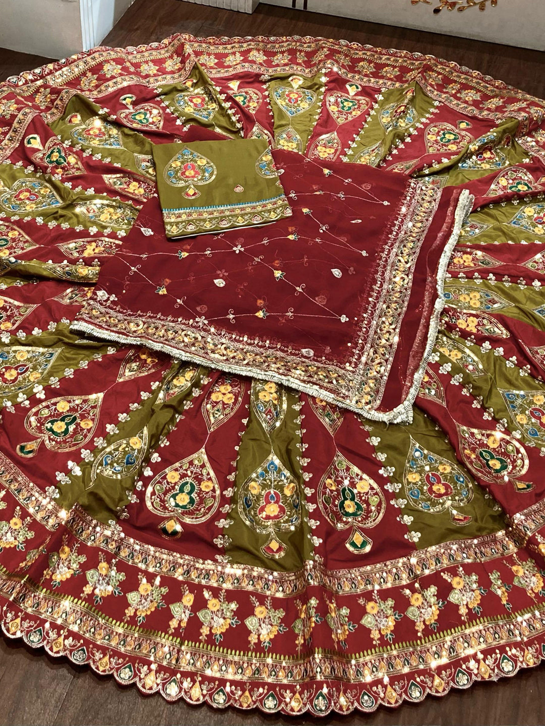 7 Miter full Gher Silk Crepe Premium quality Bridal Rajputi Poshak In Red color-91573