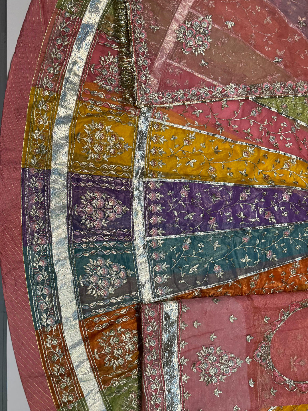 5 Miter full Gher Gold Crush Multicolour Premium quality Rajputi Poshak-91566